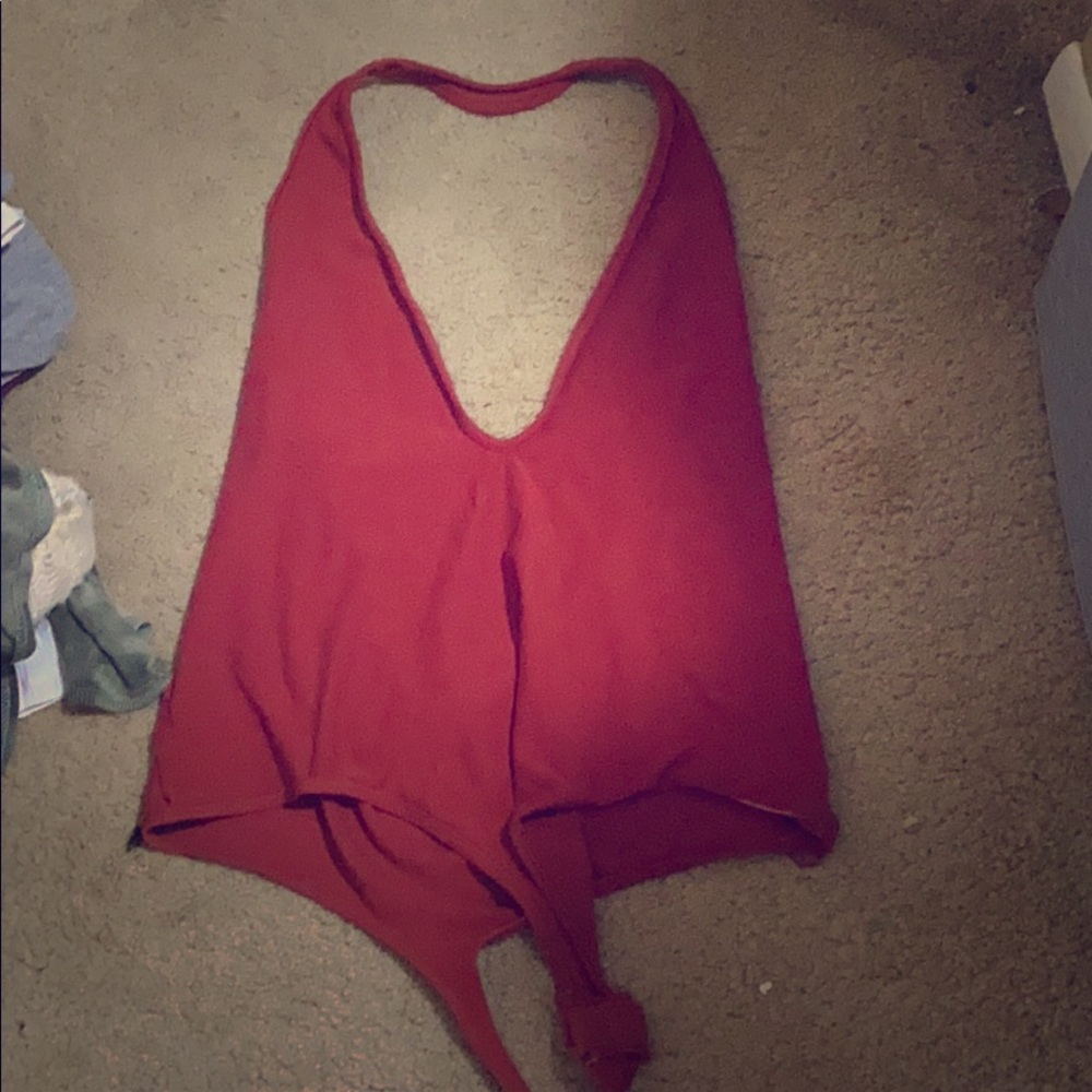 One piece low cut